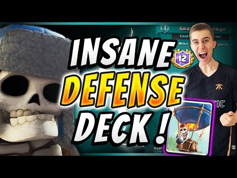 I've NEVER Played ANYTHING Like This! INSANE OFF-META DECK — Clash Royale