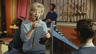 Download lagu Valerie Mountain & The Eagles - Some People mp3