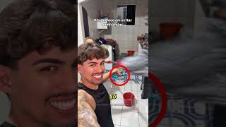 Para essa vassoura ele não olha mais😂 #curiosidades #trolagem #shorts #curiosidadeshistoricas