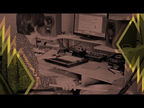 EVHA - Using Reaktor Live on Stage | Native Instruments