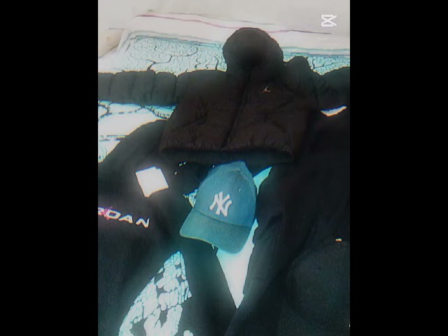 Vídeo relacionado con No puerro más, juego de palabras divertido, regalo friki Sudadera