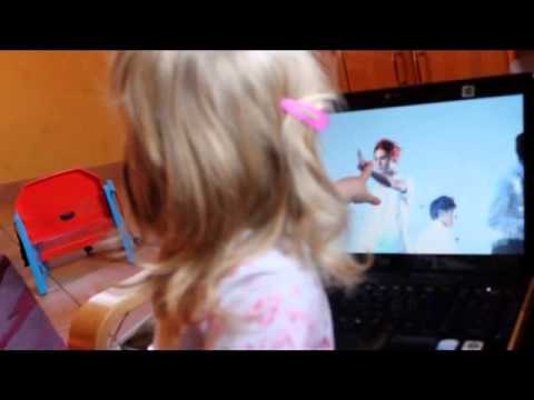 Lola loves Dongwoon (Beast)