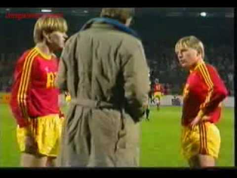 Ronald Dekker van Go-Ahead Eagles tegen PSV