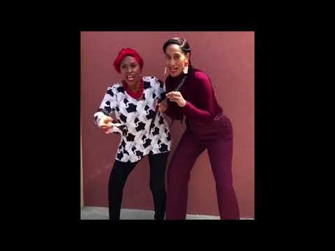 JENNIFER LEWIS AMD TRACEE  ELLIS ROSS HAVING FUN!