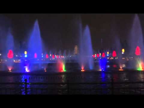 Fountain Show (Big Wild Goose Pagoda)