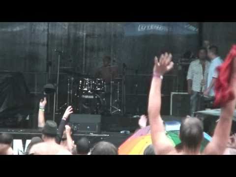 D'Orange - "Future In Your Hands" (stage power fail)