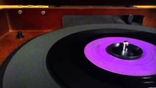 Faron Young - Love Has Finally Come My Way