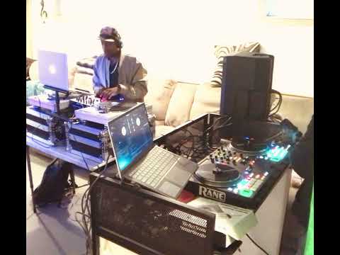 D Lady D! x DJ XrissXross Just A Vibe Session 11-9-22