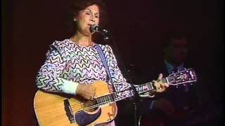Kitty Wells Family Show Please Release Me