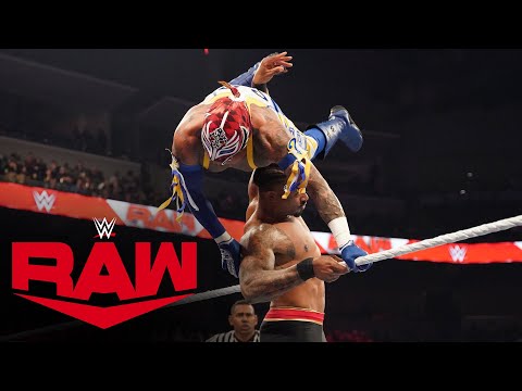 The Street Profits vs. Rey & Dominik Mysterio: Raw, Jan. 24, 2022
