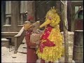 Sesame Street Episode 0601 Street Scenes Everyone Keeps Warm 1974