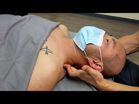How to massage the Neck - Introduction to Swedish Massage 4