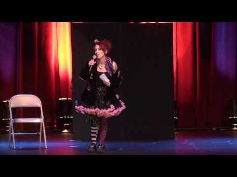 01 Intro Miss Malicious - Cirque du Burlesque - Nov 2012