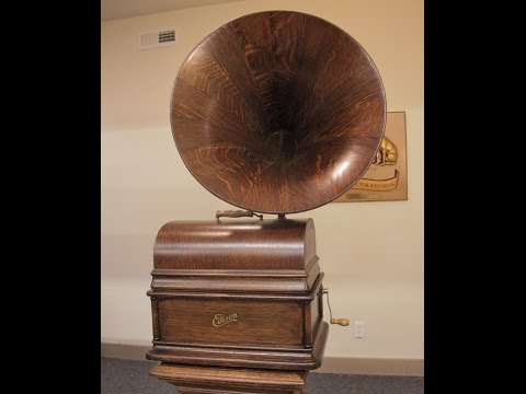 Edison Opera Oak Phonograph