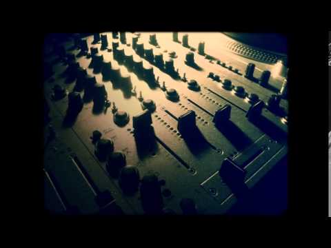 100% Vinyl Electro / Techno