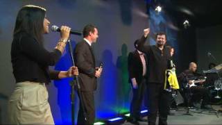 Mike Murdock e Gabriela Rocha cantando juntos - Tua Palavra