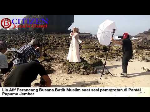 Photoshoot in beach Papuma by Lia Afif