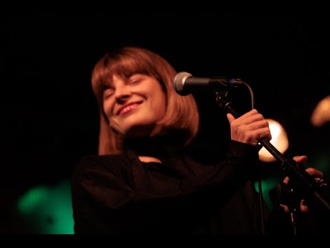 Video: Katarzia