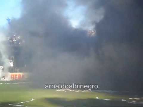 "RECIBIMIENTO CHACO FOR EVER VS JUVENTUD UNIDA DE GUALEGUAYCHU 30/6/2013" Barra: Los Negritos &bull; Club: Chaco For Ever