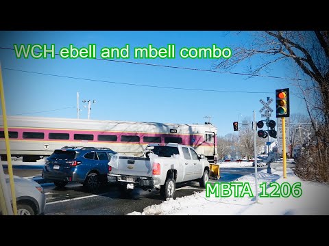 Railroad Crossing on Prospect St in Wakefield, MA