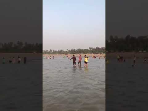 Aqsa beach Mumbai. Aqsa beach Visit with friends. #mumbai #mumbaiindians #vlog #vlogs