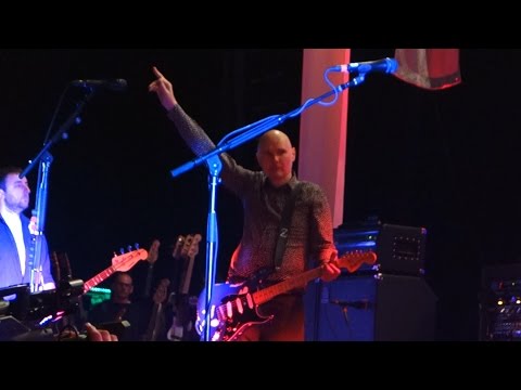 Smashing Pumpkins - Stand Inside Your Love - Live in Concord