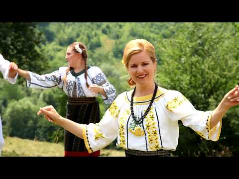 Carmen Macovei - Sârba cumătrilor