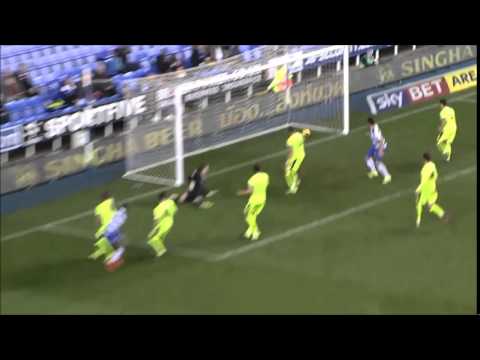 De 2-2 van Ola John namens Reading tegen Huddersfield (3-11-2015)