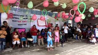 preview picture of video 'NAVIDAD NIÑOS SAN CLEMENTE PISCO 2011- PARTE1'