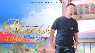 Download lagu Indro Tanjung - Basakik sakik Mande Surang ( Video Music) mp3