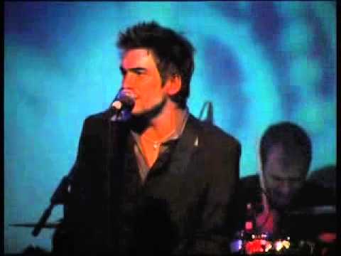 3 Colours Red -- Fit Boy And Faint Girl   ( Live in London Islington Academy' 2004)