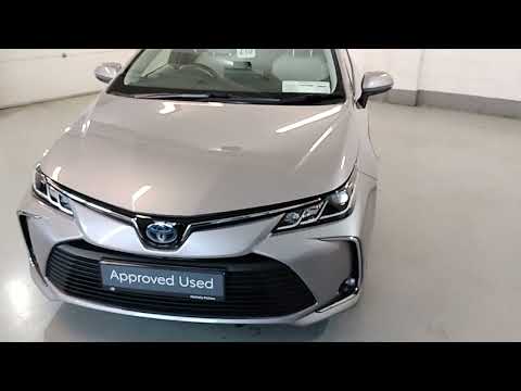 Toyota Corolla HYBRID LUNA SPORT SALOON - Image 2