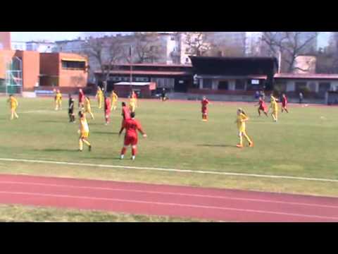 Dukla Praha B - DFK MNICHOVO HRADIŠTĚ - gól Markéta Pavlíčková