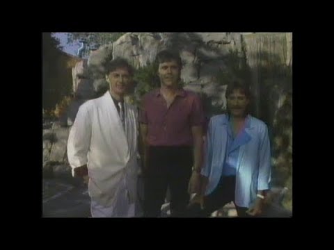 Three Dog Night - Eli's Coming (1984) "Rock Rolls On"