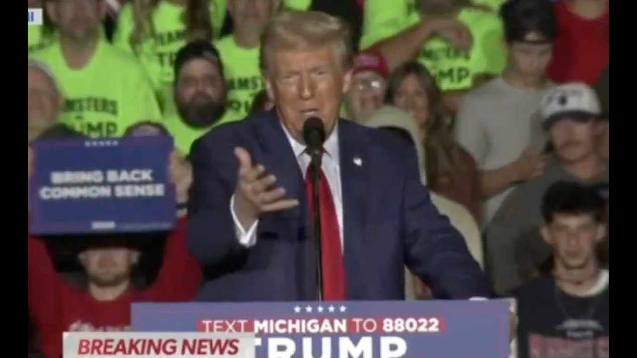 Trump FREAKS OUT about his crowd size TO HALF EMPTY ARENA