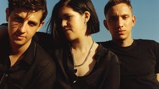 The xx - Say Something Loving (LYRICS)