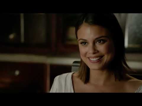 Hey Joe - The Vampire Diaries 8x03 Music Scene