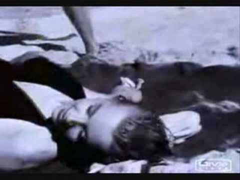 Video thumbnail for Kiss, Kiss