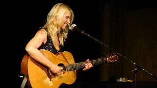 Brooke Miller   World on a Whim   Rogue Folk   06 10 11