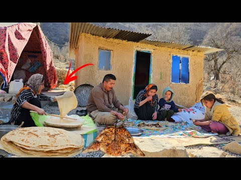 The harsh life of nomads in the mountains | Baking traditional bread with love and authenticity 🏔️🔥🍞