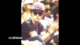 Asher Roth - Actin Up (ft Rye Rye, Justin Bieber &amp; Chris Brown)