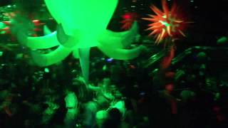 Dj Karma throwing down Darudes Sandstorm at The Bank Las