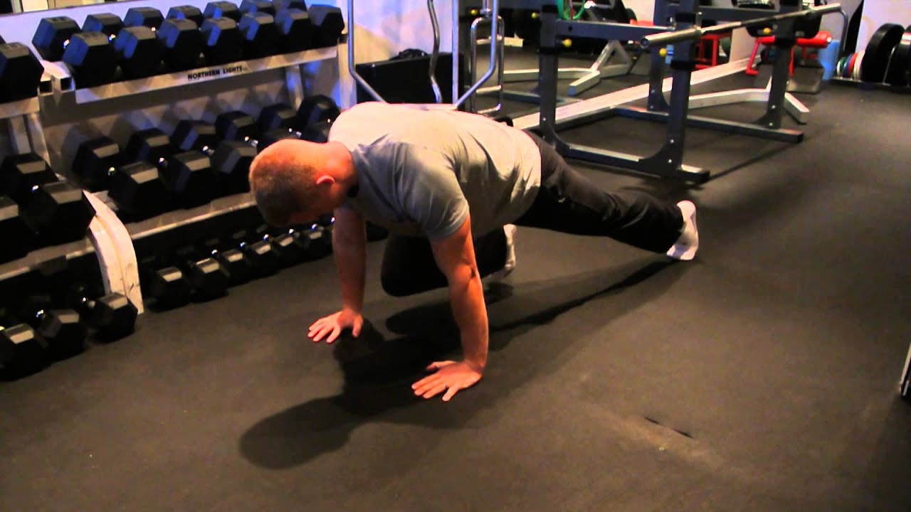 Plank Exercise: Knee Drive In - YouTube