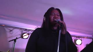 People make the world go round audio