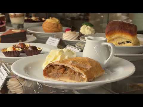 What's the BEST Breakfast Spot in Prague for AMAZING Coffee?