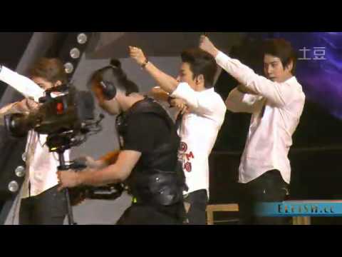 [Fancam\ELFISH.cc] 140415 The 2nd V-chart Music Award -《Swing》Donghae focus