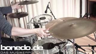 Video thumbnail for Tama S.L.P. Vintage Hammered Steel Snare Sound Demo by Bonedo Synthesizers