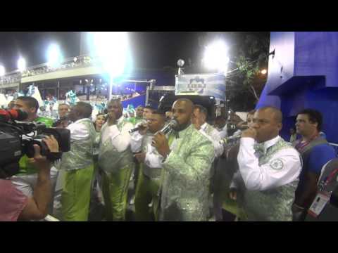 Carnaval 2016: Início do desfile Acadêmicos do Cubango