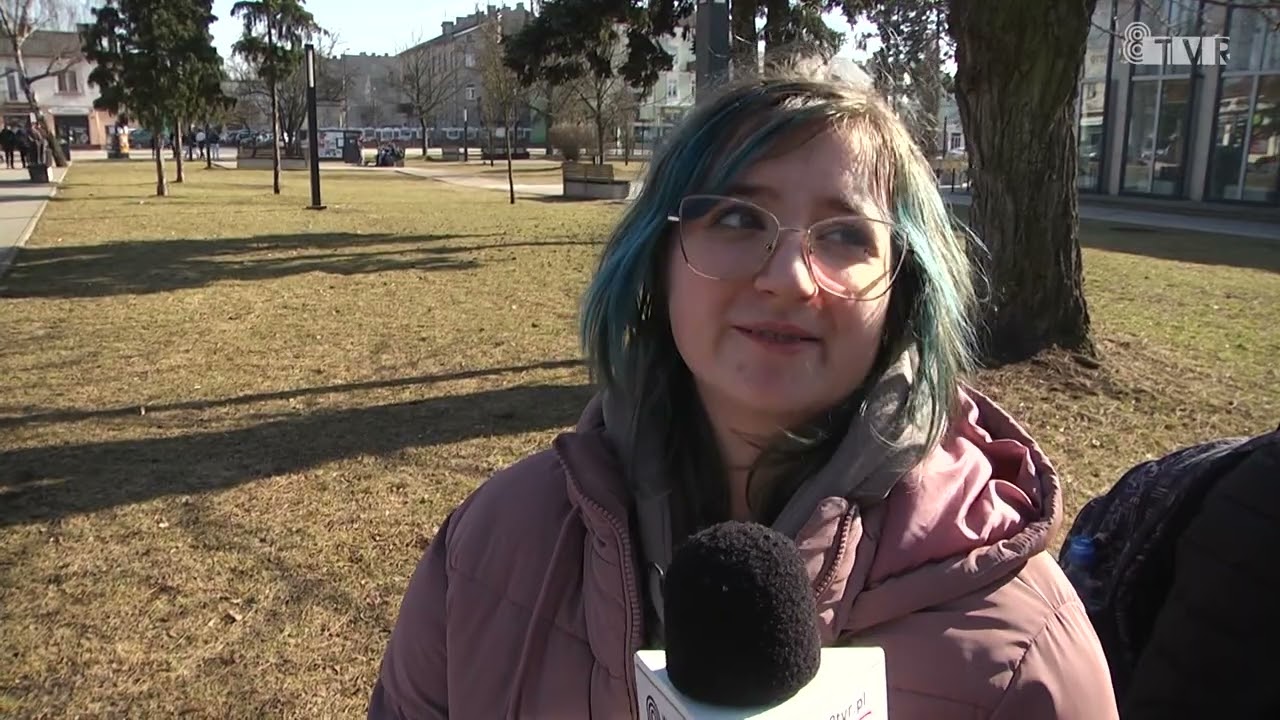 Dzień kobiet | SONDA ULICZNA