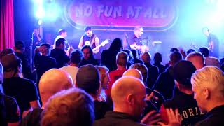 No fun at all - Strong and smart